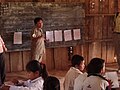 Un insegnante di scuola elementare nel nord del Laos.