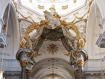 Le baldaquin de Servandoni de l'église Saint-Bruno des Chartreux, Lyon