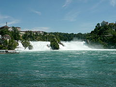 Rheinfall bei Hochwasser im Juni 2013