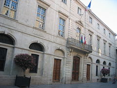 L'hôtel de ville.