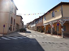 Vue rapprochée des maisons à cornières.