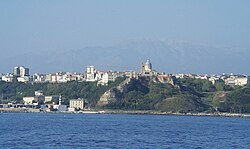 A view o Ortona frae the sea.