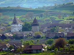 Látkép az evangélikus erődtemplommal