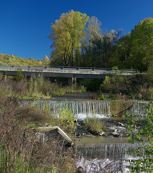 File:Ponte sul Tidone - panoramio.jpg