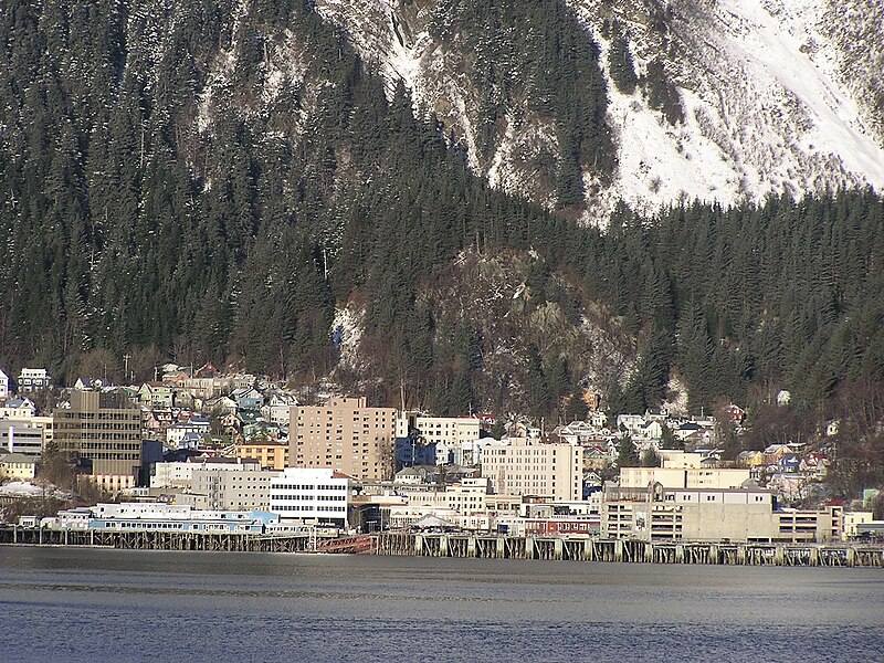 File:Juneau Waterfront 04 11.jpg