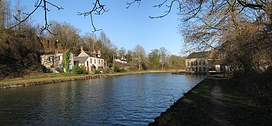 Le canal du Loing à Cepoy.