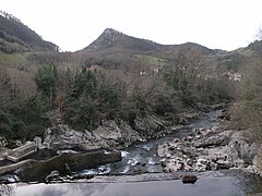 Rio Pas Puente Viesgo 01.jpg