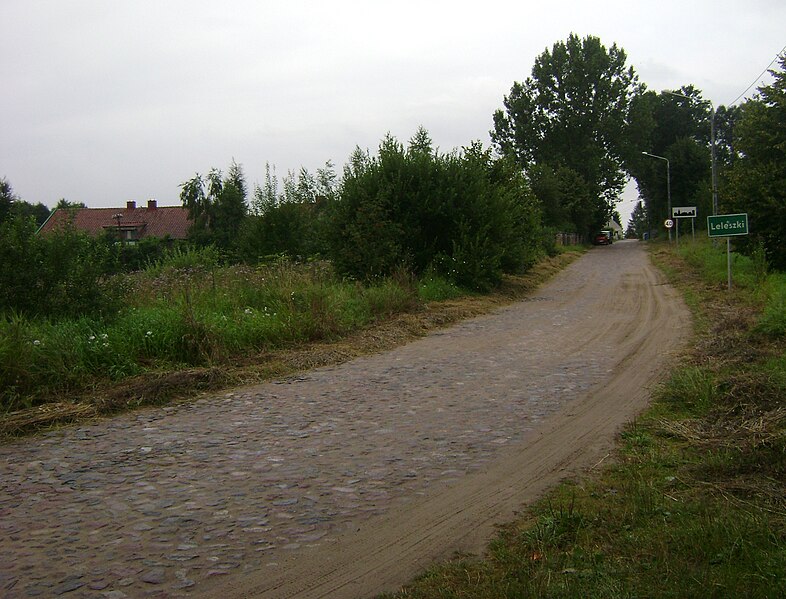 File:Leleszki.JPG