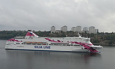 M/S Baltic Princess Tukholman saaristossa.