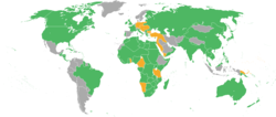 *     Kuasa Bersekutu (dan koloni mereka) *     Kuasa Tengah (dan koloni mereka) *     Kuasa Berkecuali Perikatan Empat: * Empayar Jerman * Austria-Hungary * Empayar Uthmaniyah * Kerajaan Beraja Bulgaria Negara rakan perang: * Negara Dervish * Republik Transvaal * Kesultanan Darfur Negara klien: * Azerbaijan * Belarus * Courland dan Semigallia * Krimea * Don * Finland * Jabal Shammar * Kuban * Lithuania * Caucasus Utara * Poland * Ukraine * Georgia * Duchy Baltik Bersatu