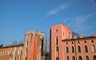 Palau a la plaça Matteotti