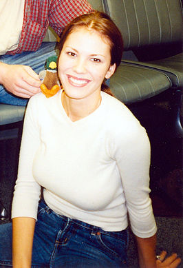 Nikki Cox in 2000