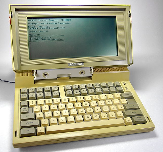 File:Toshiba T1100 In Betrieb.jpg