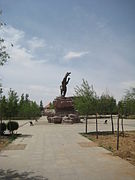 Dinosaur-statue-erenhot.jpg