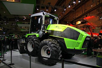 Deutz-Fahr Agro XXL mit 4 Achsen und Bogie-Achsaufhängung