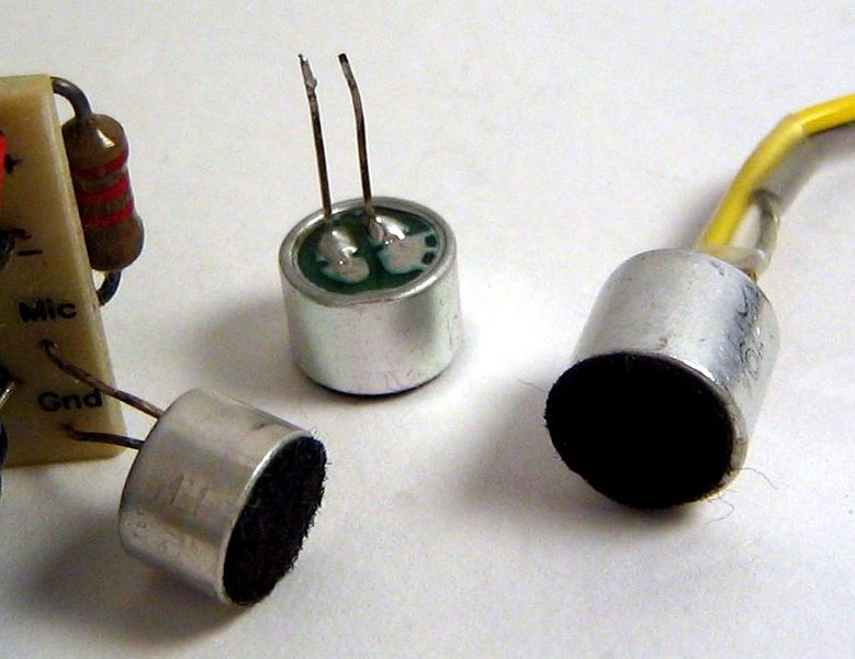 File:Electret condenser microphone capsules.jpg