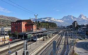 Sicht vom Hochperron, mit Mythen im Hintergrund (2018)