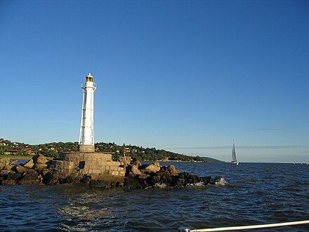 Farol da Ilha do Clube dos Jangandeiros em Porto Alegre