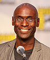 Lance Reddick op 24 juli 2010 (Foto: Gage Skidmore) overleden op 17 maart 2023