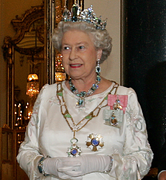 Elizabeth II Southern Cross.png