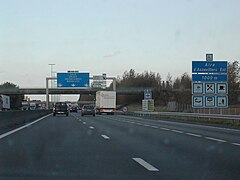 Autostrada A 1 w pobliżu dworca TGV Haute-Picardie