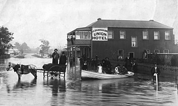 Union Hotel flooded, c. 1900