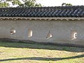 Des meurtrières du château de Himeji.