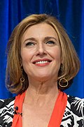 Brenda Strong interprète Mary Alice Young.