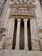 One of the four entrances of the Teli ka Mandir. This Hindu temple was built by the Pratihara emperor Mihira Bhoja.[200]