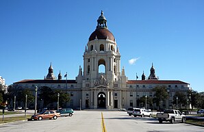 s’ Roothüüs (Pasadena City Hall)