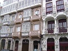 Edificios modernistas en el centro de La Coruña.