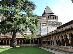 圣伯多禄修道院（法语：Abbaye Saint-Pierre de Moissac）