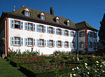 Schloss Bürgeln – Südseite mit Rosengarten