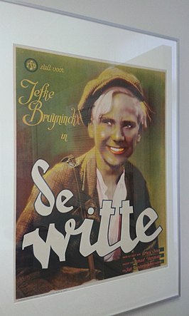 Oude affiche van de speelfilm De Witte in het Gemeentelijk museum 'Het Gasthuis' te Duffel