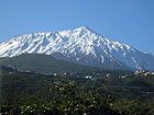 Le Teide, volcan des îles Canaries, sur l'île de Tenerife. Avec 3718 mètres d'altitude, il constitue le point culminant de l'archipel, mais aussi de l'Espagne.