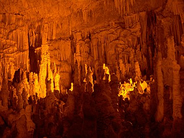 Stalagmiti iz pećine Perama kod Janjine u Grčkoj