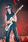 Mick Mars.