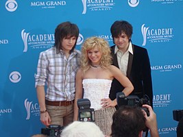 The Band Perry (L-R: Reid, Kimberly, Neil)