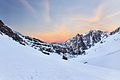 Coucher de soleil avec vue sur le sommet du mont Toubkal