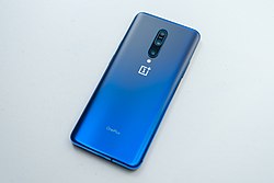 OnePlus 7 Pro edestä