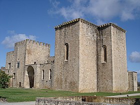 Flor da Rosa befæstede kirke, Portugal