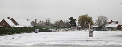 La plaine de jeux.