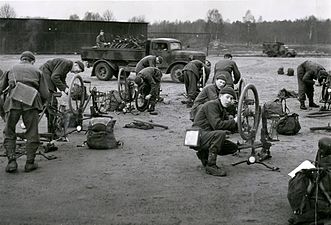 Fälttävling i cykelsammansättning, Skånska trängregementet (T 4) någon gång under 1956 eller 1957.