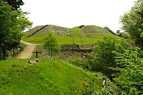 雨の宮古墳群