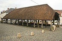 La halle en de Sainte-Sévère-sur-Indre 2009.