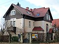 Villa mit Einfriedung