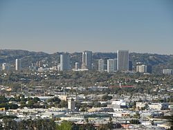 Century City, soos gesien vanuit die Kenneth Hahn-ontspanningsgebied