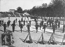 exercices militaires devant les fortifications plaine des sablons vers 1900