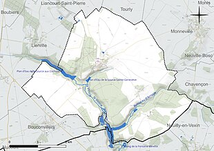 Carte en couleur présentant le réseau hydrographique de la commune