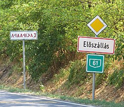 61-es főút Előszállásnál